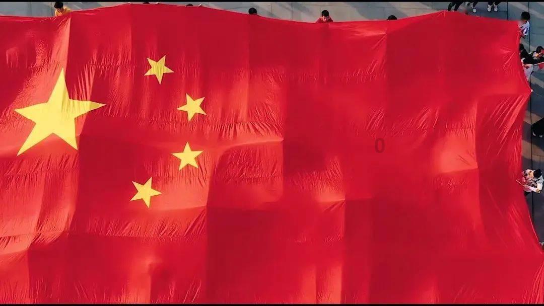福州首条温泉主题水街开放 整条溪都是温泉水